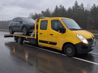 Auto elektryczne wciągane na platformę lawety – Piaseczno